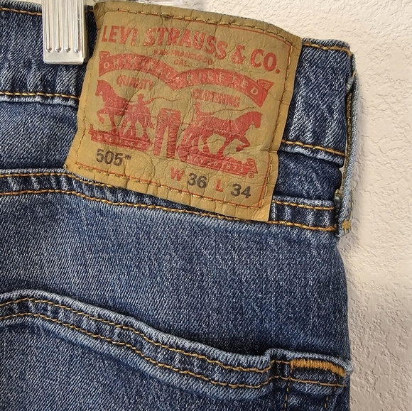 Levi's 505 Regular Fit Men's Jeans Size 36 L34 - Picture 4 of 10